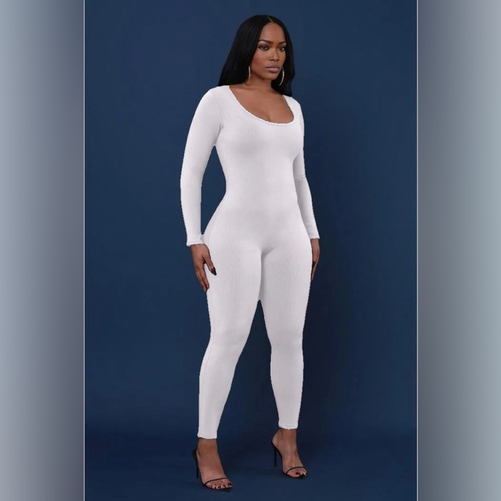 Sculpted Ribbed Long Sleeve Bodysuit | White | Soft Stretch | Boutique New